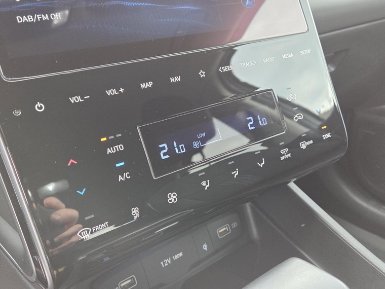 Vehicle Image 26