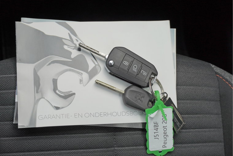 Vehicle Image 22