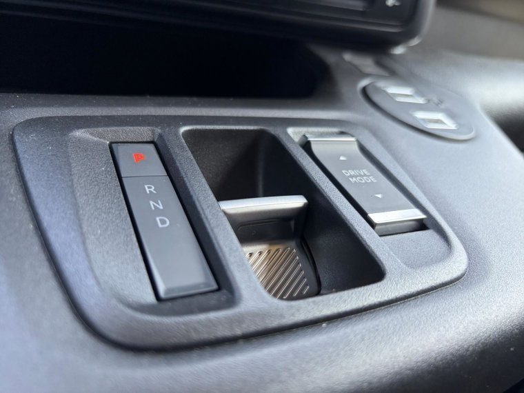 Vehicle Image 36