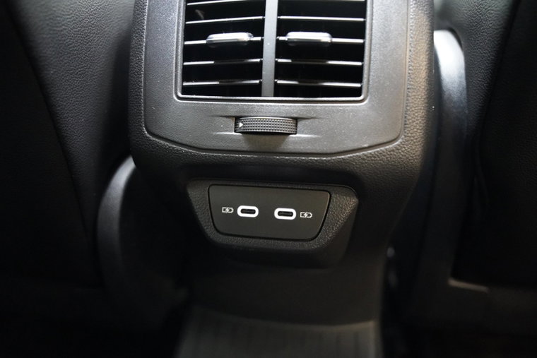 Vehicle Image 41
