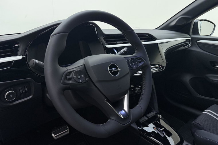 Vehicle Image 33