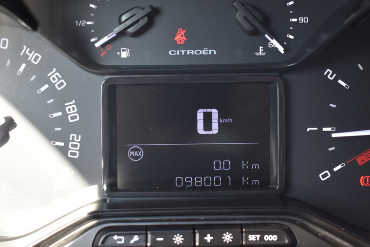 Vehicle Image 23