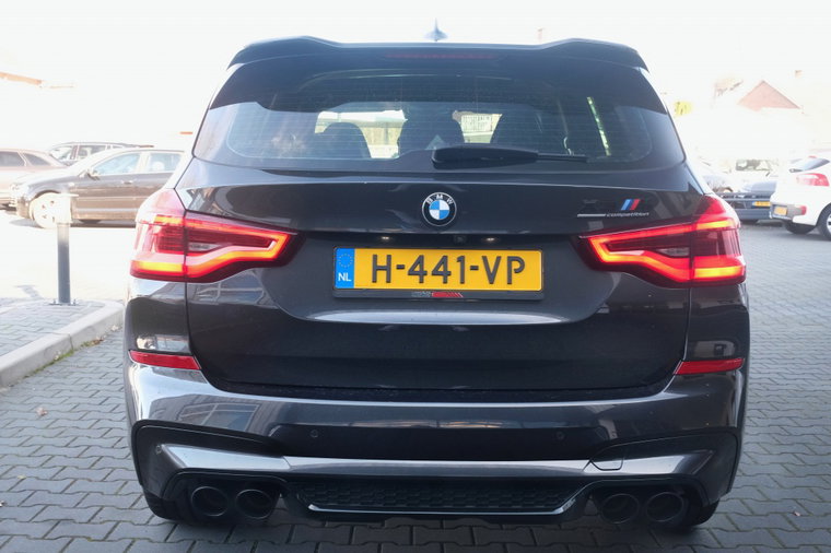 Vehicle Image 17