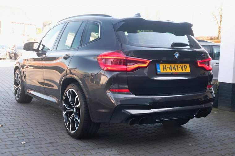 Vehicle Image 11