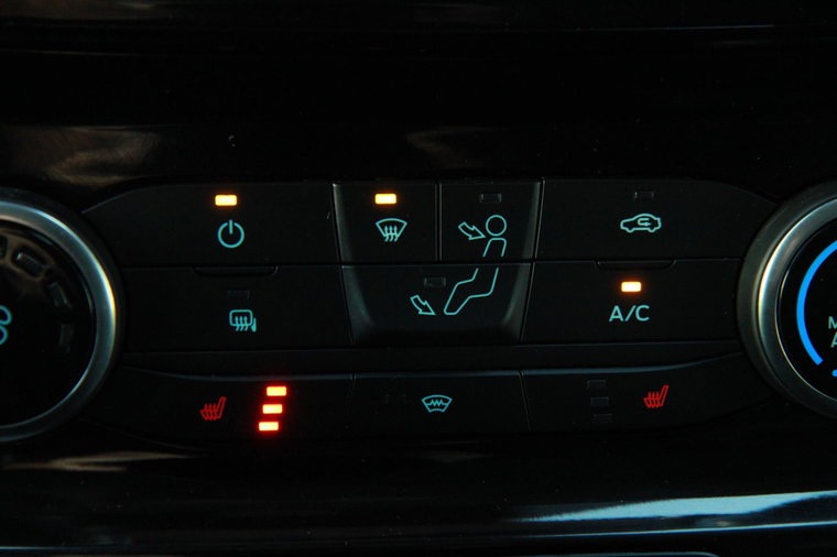 Vehicle Image 27