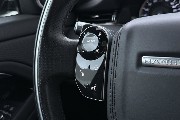 Vehicle Image 32