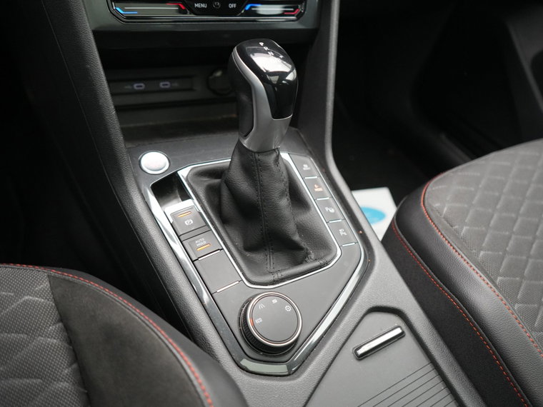 Vehicle Image 40