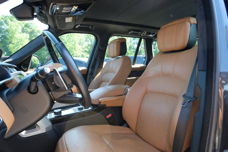Vehicle Image 8