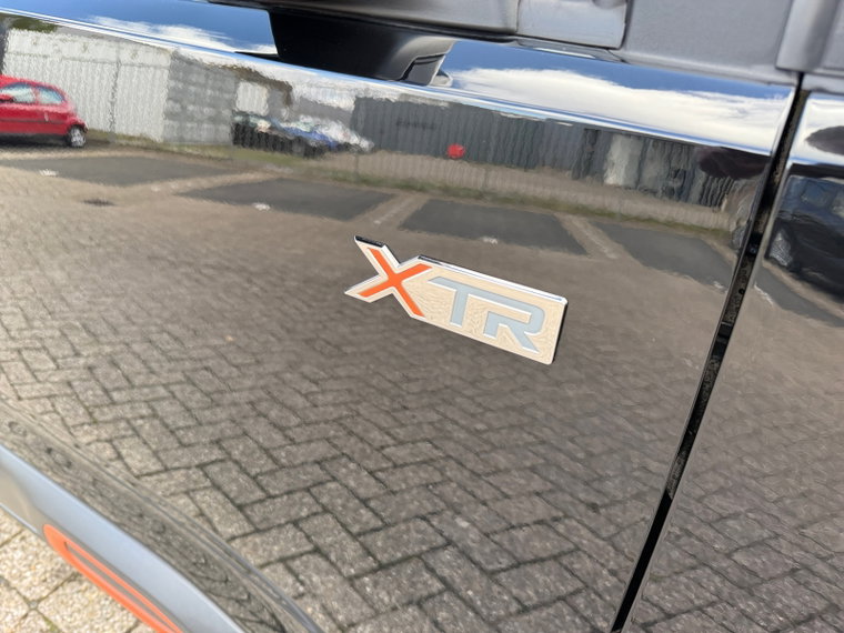 Vehicle Image 38