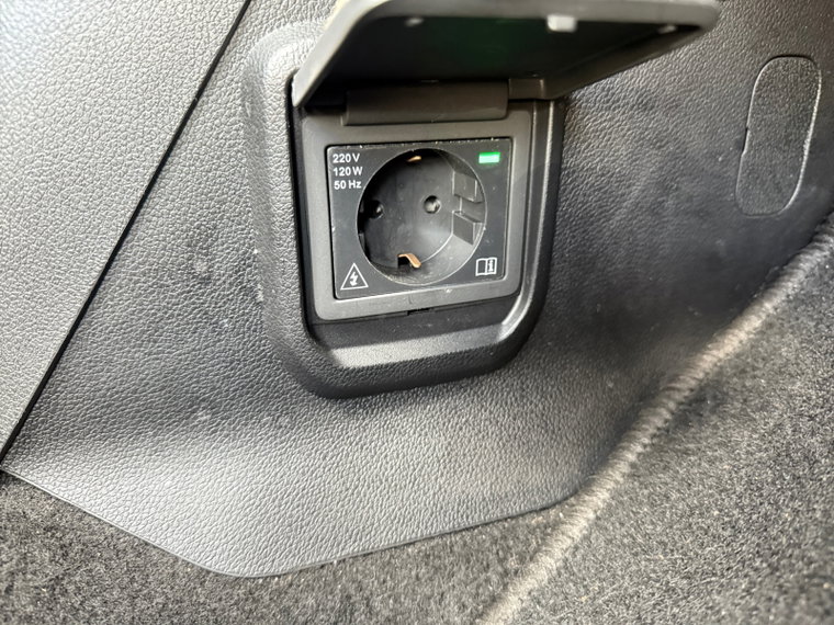 Vehicle Image 40