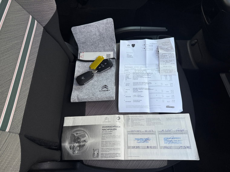 Vehicle Image 41