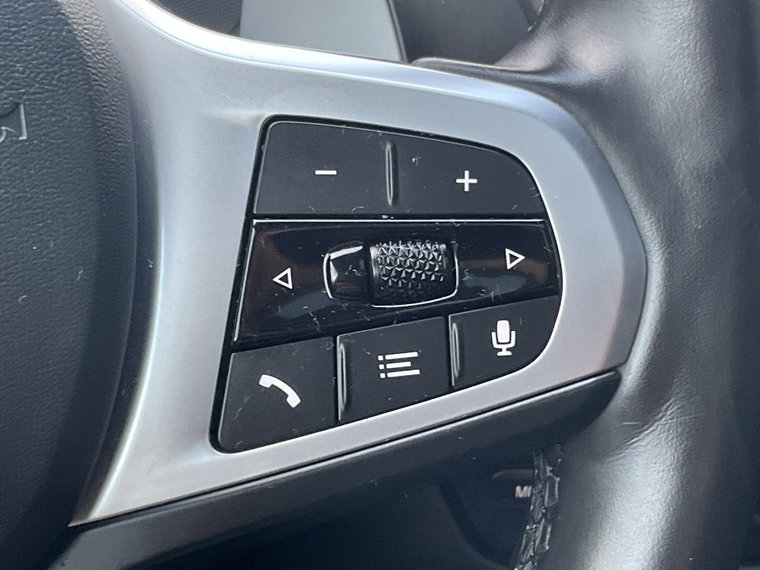 Vehicle Image 26
