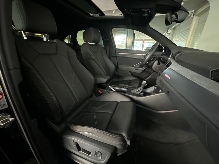 Vehicle Image 39