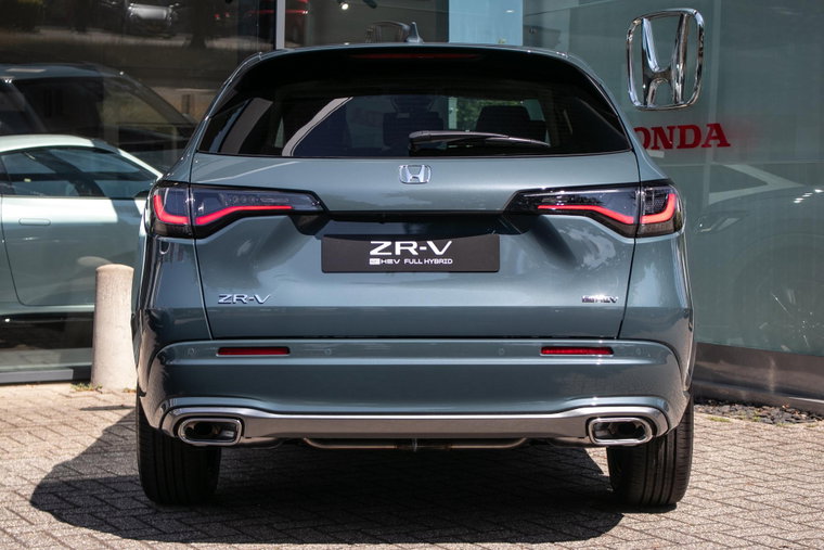Vehicle Image 13