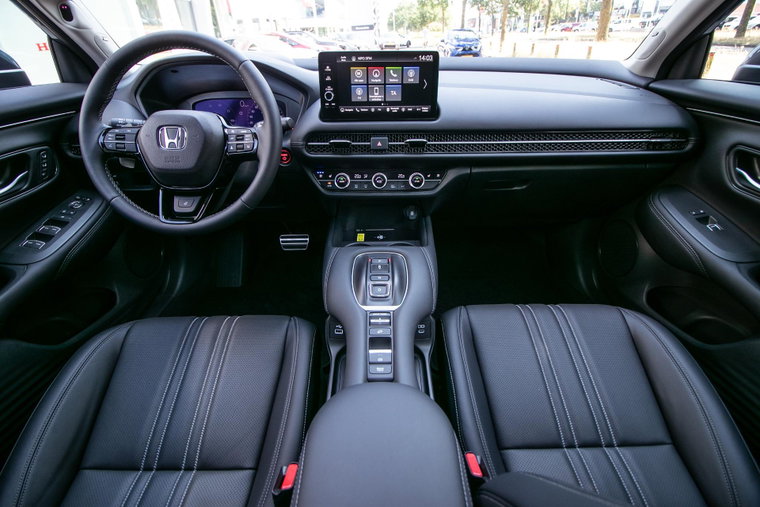 Vehicle Image 16