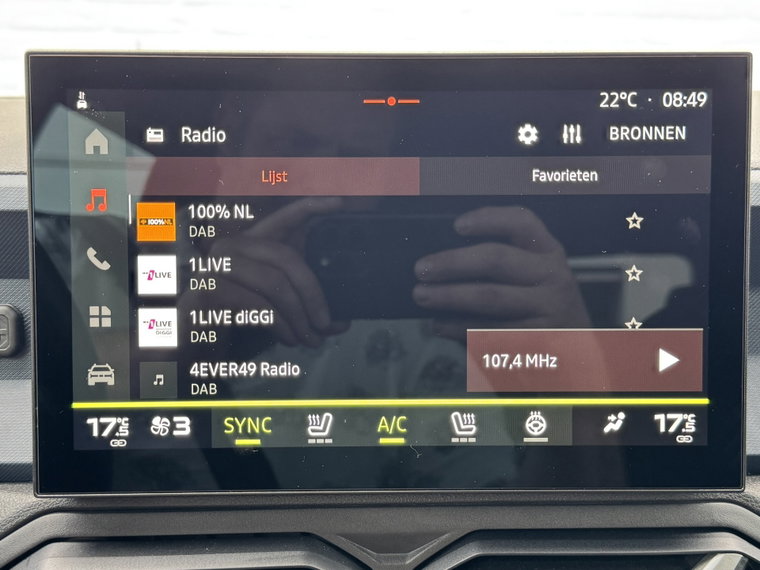 Vehicle Image 20