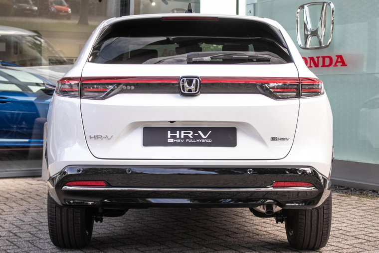Vehicle Image 13