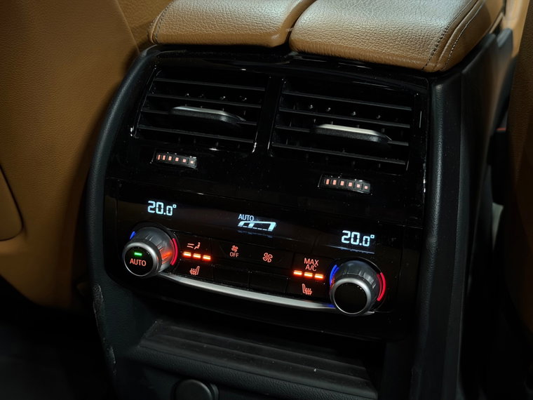 Vehicle Image 50