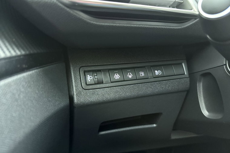 Vehicle Image 24