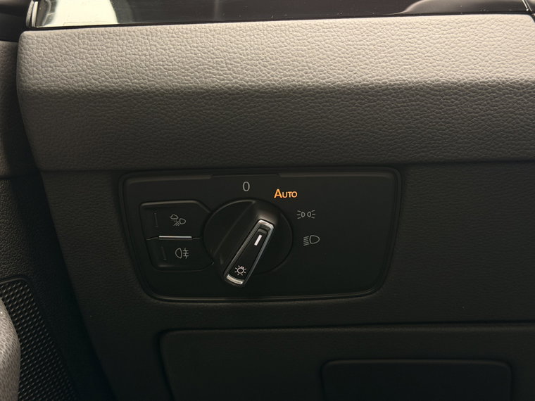 Vehicle Image 40
