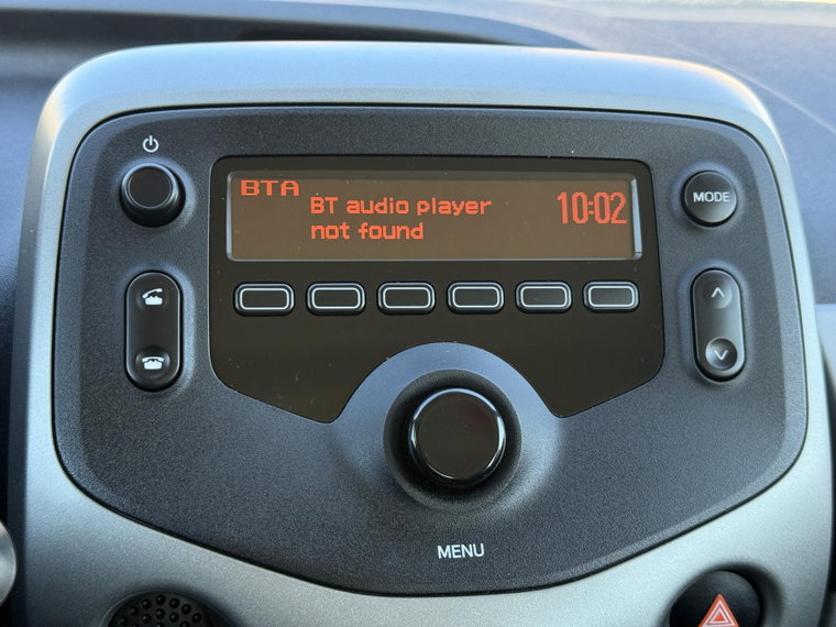 Vehicle Image 12