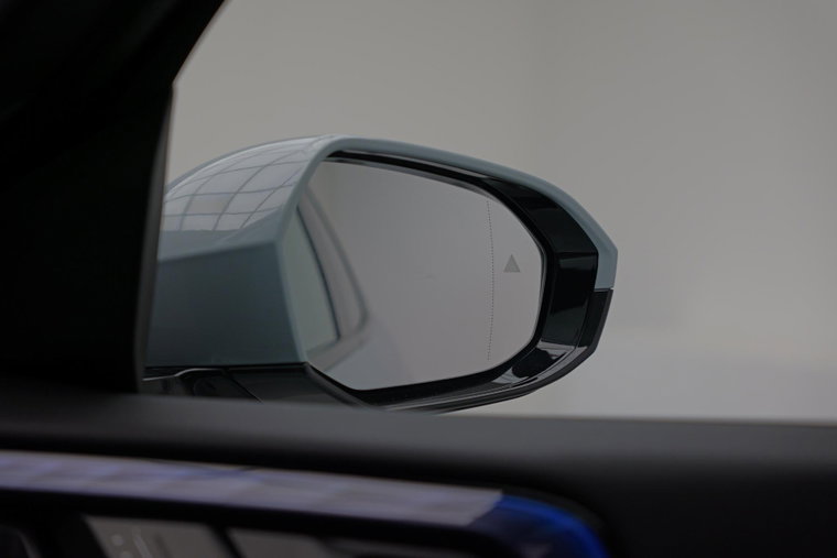 Vehicle Image 36