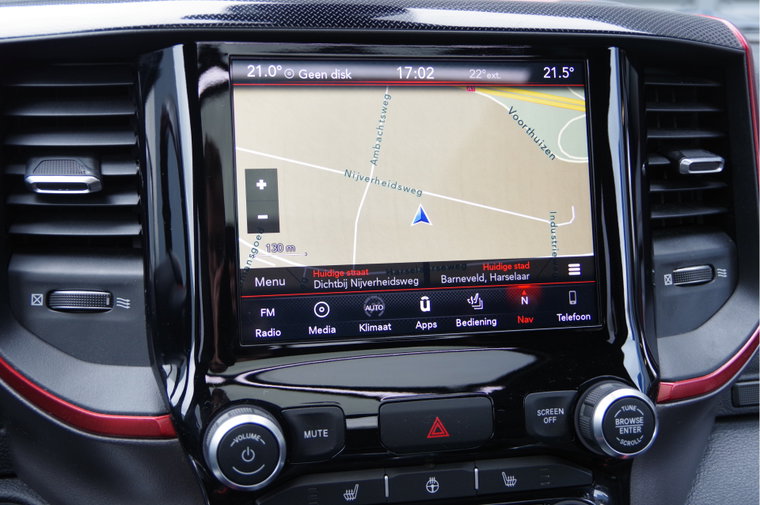 Vehicle Image 17