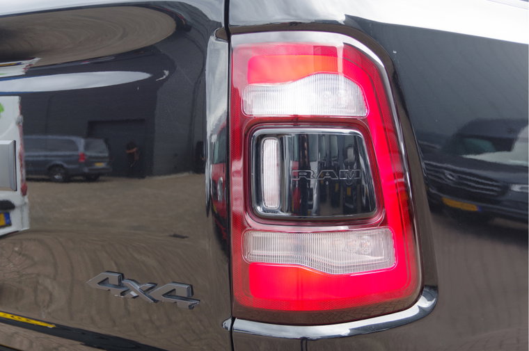Vehicle Image 36