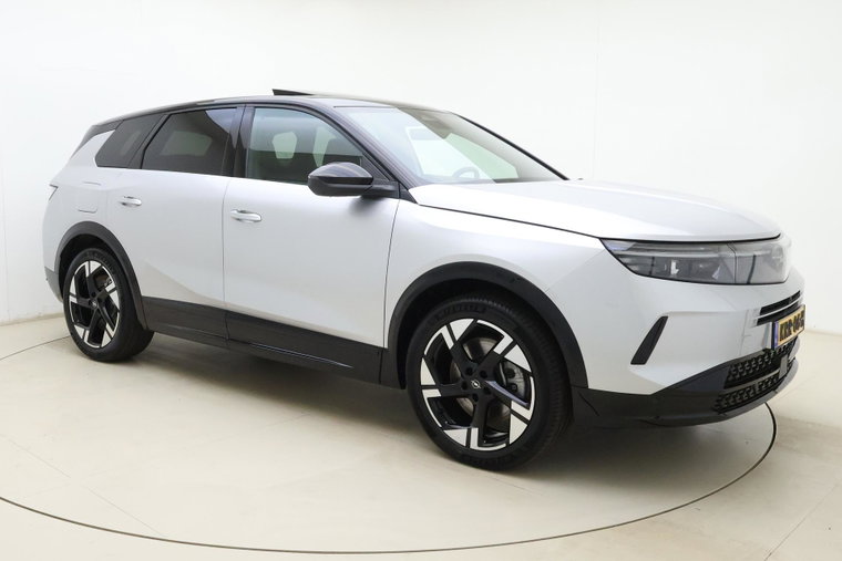 Vehicle Image 8
