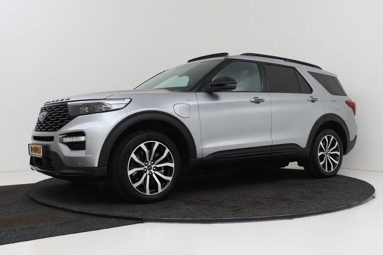 Vehicle Image 6