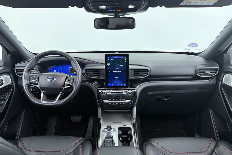 Vehicle Image 8