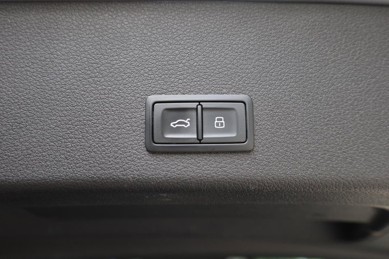 Vehicle Image 41