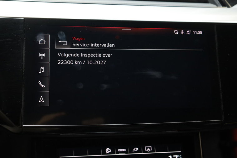 Vehicle Image 45