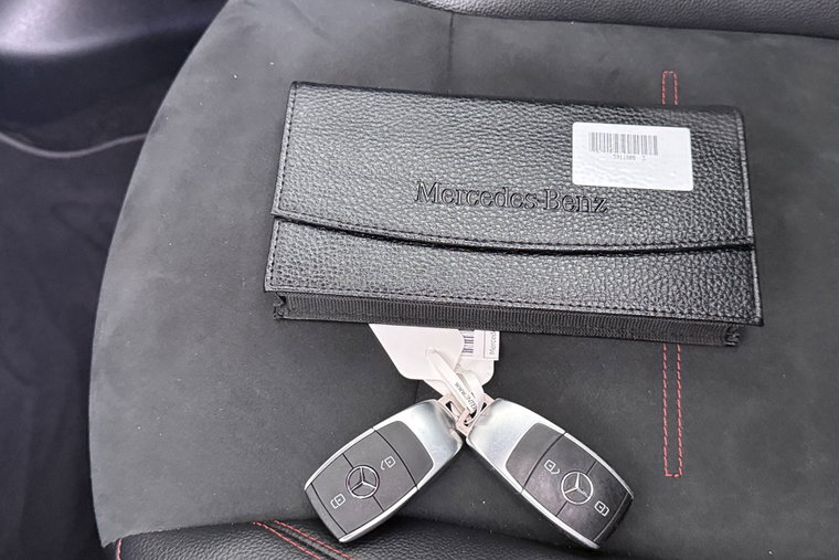 Vehicle Image 35