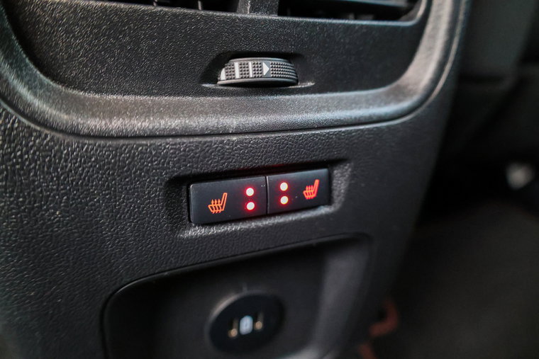 Vehicle Image 38