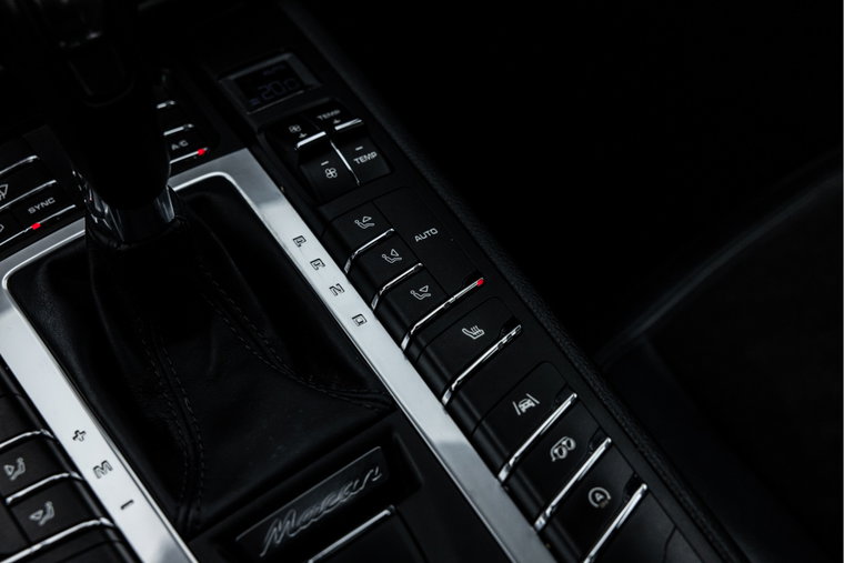 Vehicle Image 50