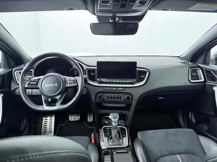 Vehicle Image 36