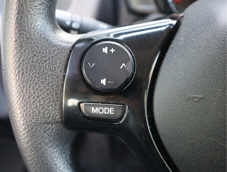 Vehicle Image 32
