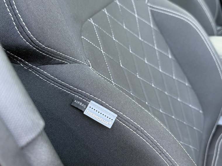 Vehicle Image 23