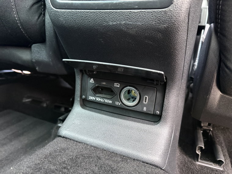 Vehicle Image 27