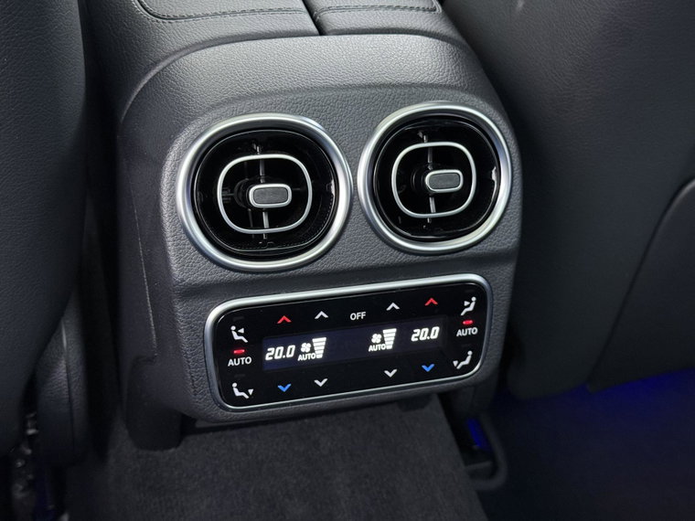 Vehicle Image 27