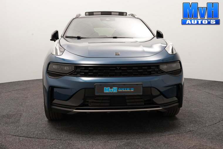 Vehicle Image 24