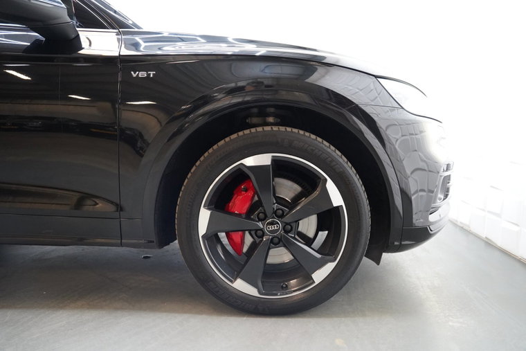 Vehicle Image 9