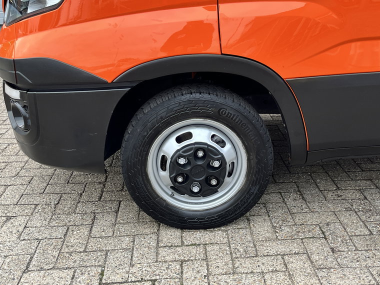 Vehicle Image 27