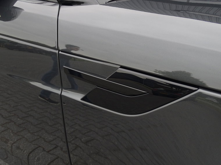 Vehicle Image 60