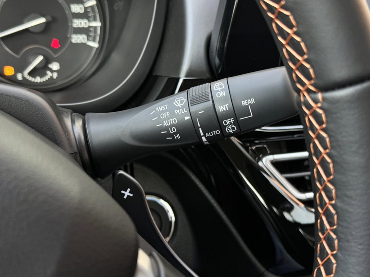 Vehicle Image 28