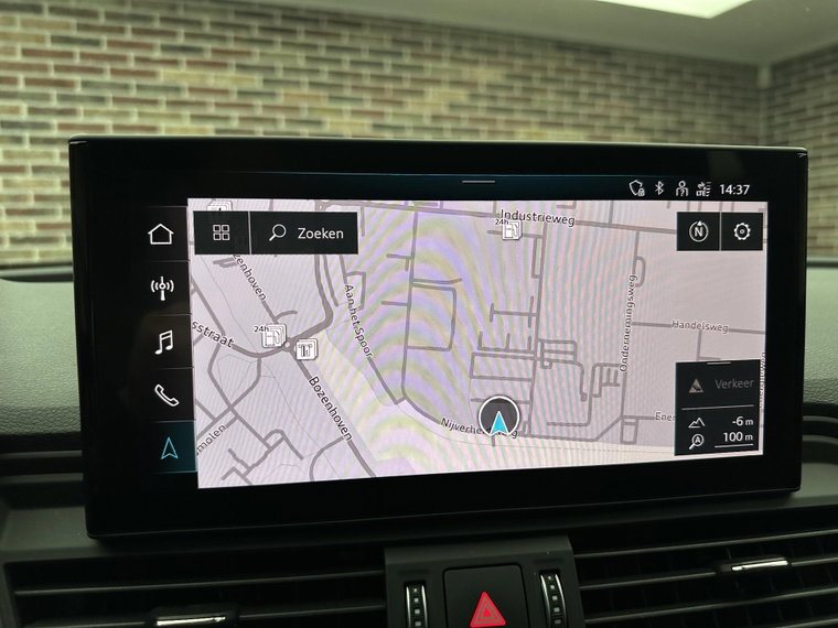 Vehicle Image 14