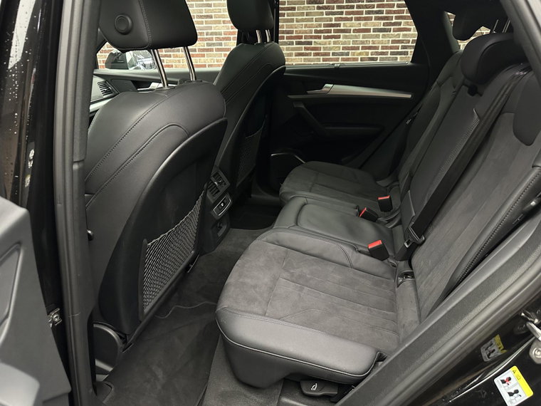 Vehicle Image 17