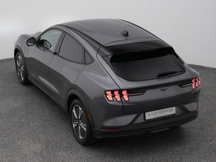 Vehicle Image 26
