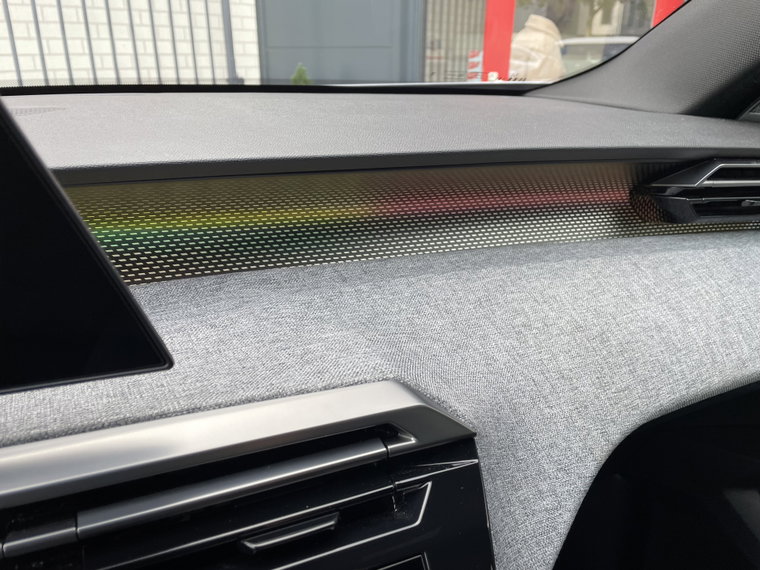 Vehicle Image 32